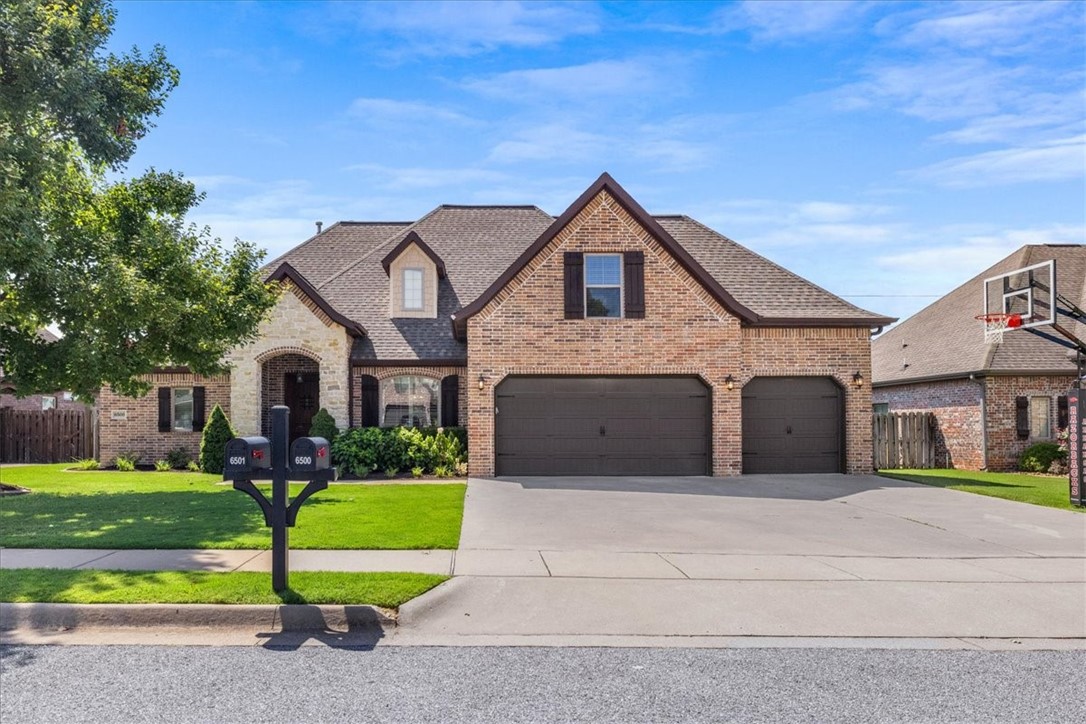 Public Remarks
Welcome to 6500 S 35th Street in Rogers, a beautifully located single-family home offering 4 bedrooms and 3 full baths. A versatile bonus room provides flexible space for an office, media room, or play area. For safety and peace of mind, the home includes a storm shelter capable of accommodating up to six people. Residents will enjoy prime access to the Razorback Greenway trail system, placing outdoor recreation and convenient commuting at your doorstep.n. Recent upgrades include a remodeled primary bathroom, a remodeled bonus room, and a new HVAC system installed on the first floor in 2025.
Highlights
4 Bedrooms, 3 Full Bathrooms
Bonus Room (office, playroom, or additional living space)
Storm Shelter capable of holding up to 6 people
Direct access to the Razorback Greenway trail system