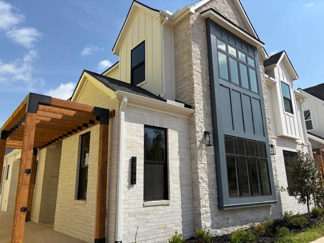 Aurora - Residential