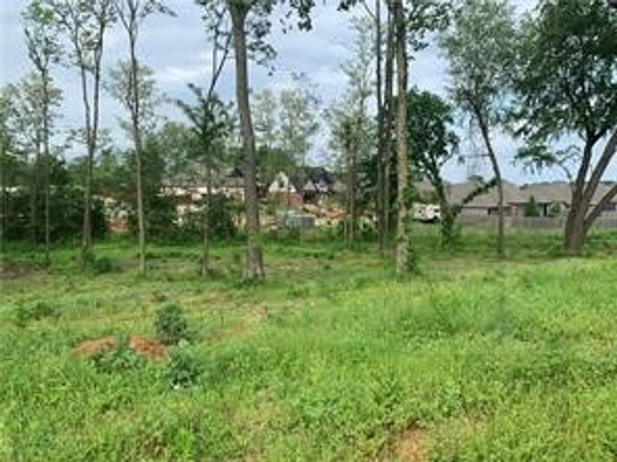 ooking for a building lot in Bentonville to build your custom dream home in the North Fork subdivision? This lot is conveniently located 3.5 miles from XNA.