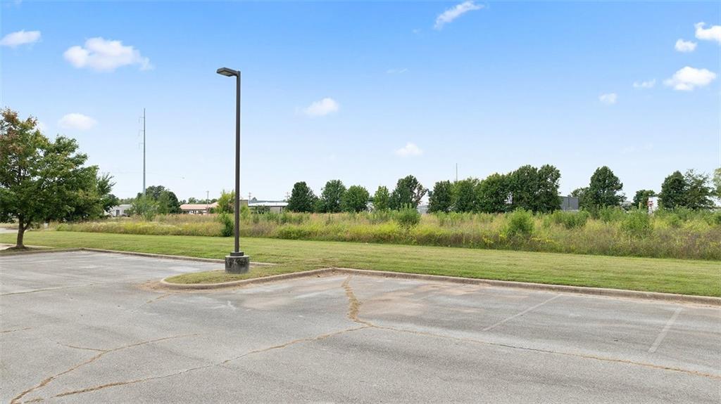 RAY NEAL SUB-ROGERS - Land