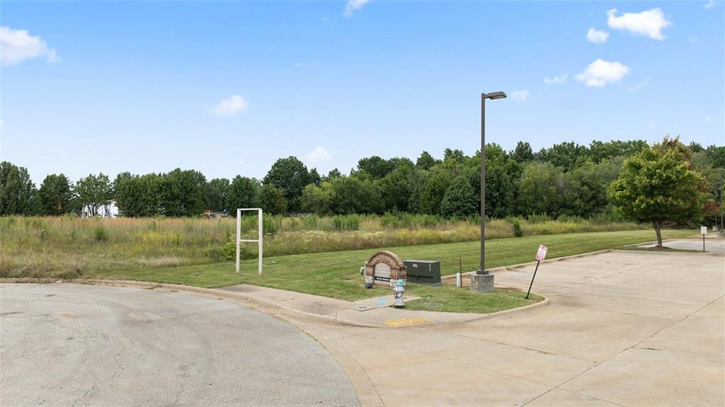 RAY NEAL SUB-ROGERS - Land