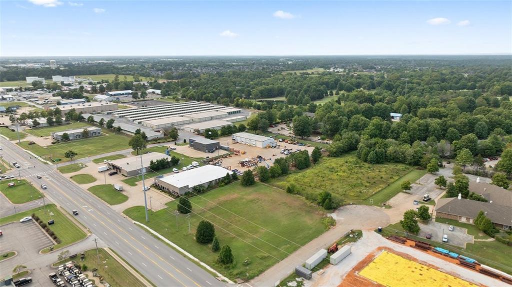 RAY NEAL SUB-ROGERS - Land