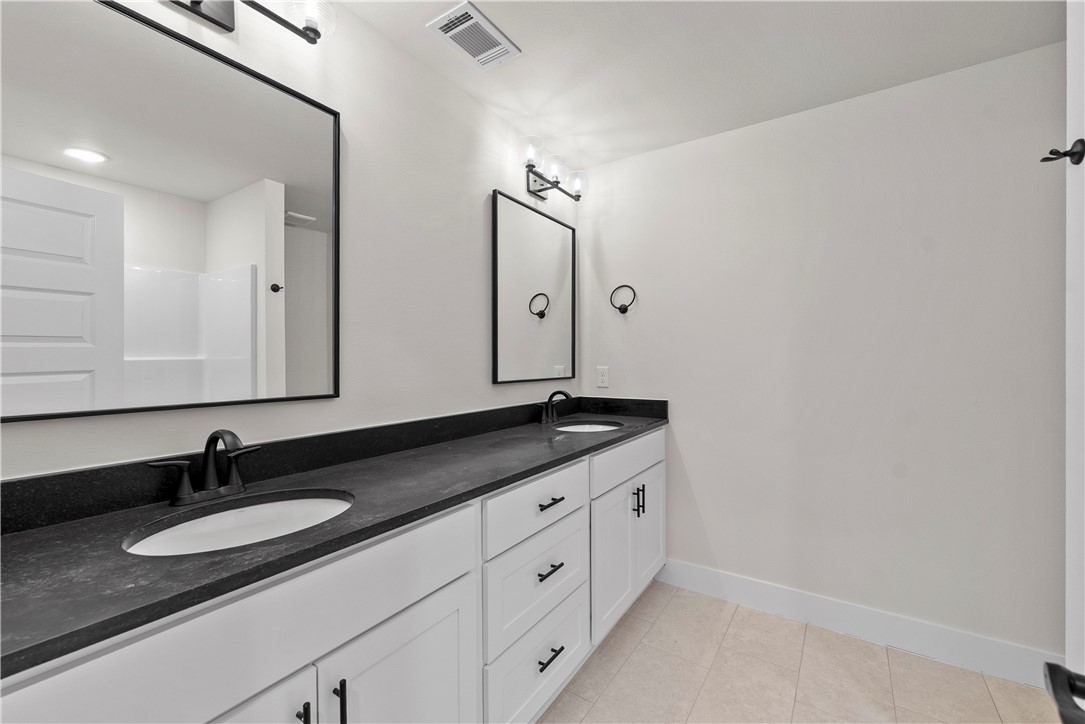 MAPLE ESTATES PH III-CENTERTON - Residential