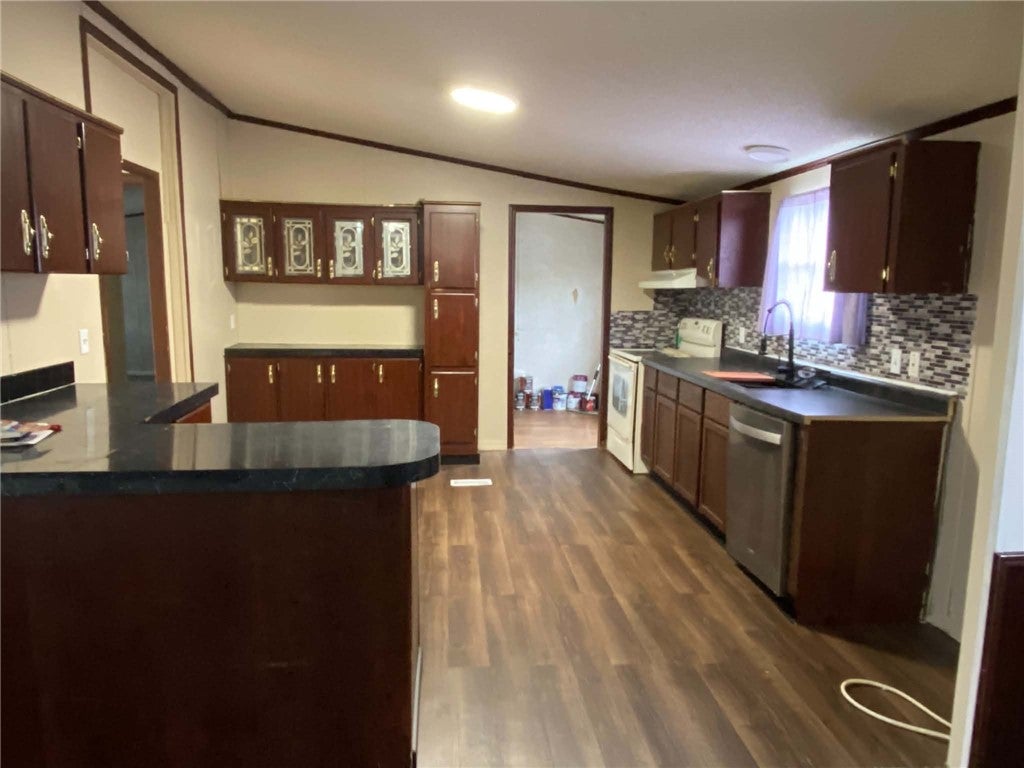 1843 County Road 938