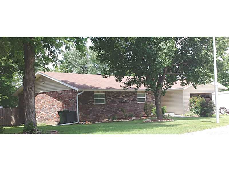 Wonderful 3BD/2BA complete remodel. Solid Bamboo flooring, Open concept with vaulted ceiling. Very spacious home for entertaining. Fully updated kitchen with stainless fixtures and newer appliances. Very nice master with a deck and walk in closet.,New H/A with additional air return, new windows, doors, water heater, flooring. Has it all. A must see. Great back yard with play house and green space well maintained by neighbor. Easy to everything. Contemporary remodel.