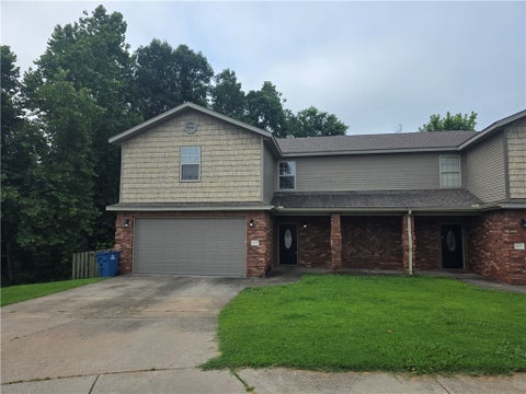 Photo of 605 NW 17th Court, Bentonville, AR 72712 (MLS # 1352843)