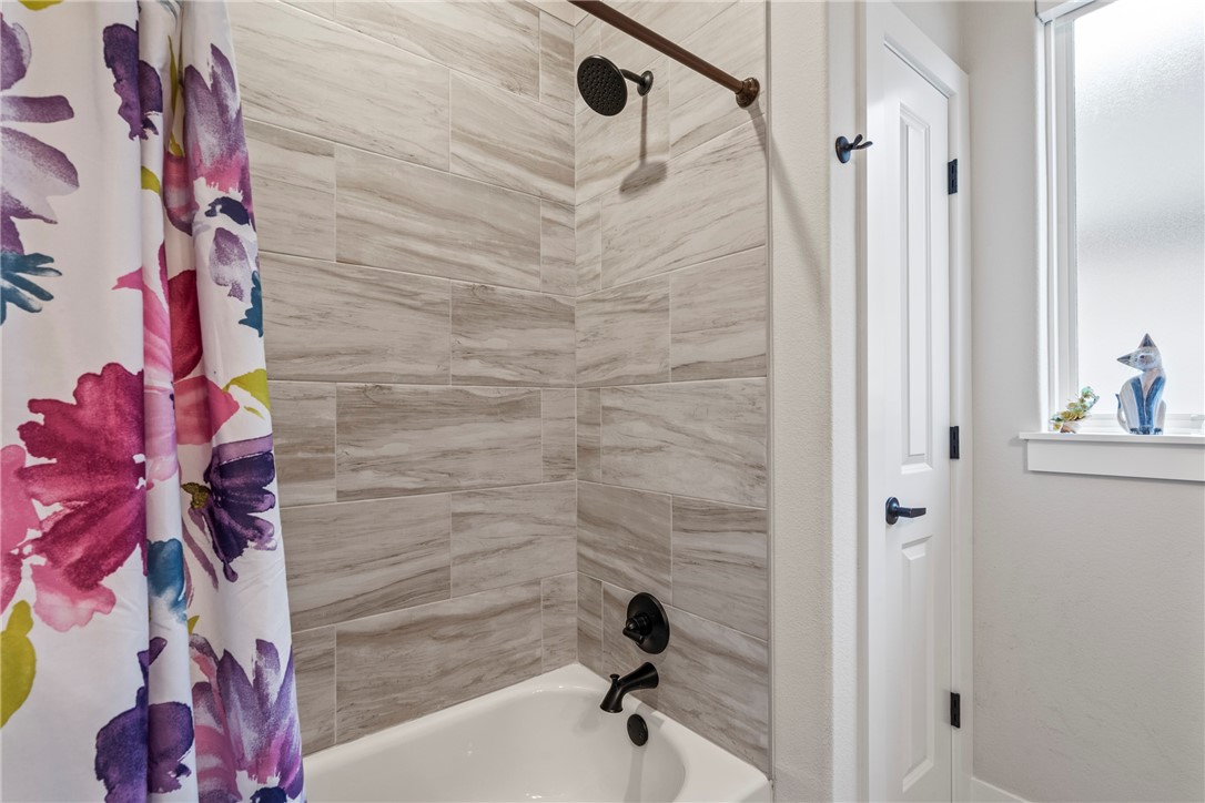 The Courtyards at Owl Creek - Residential