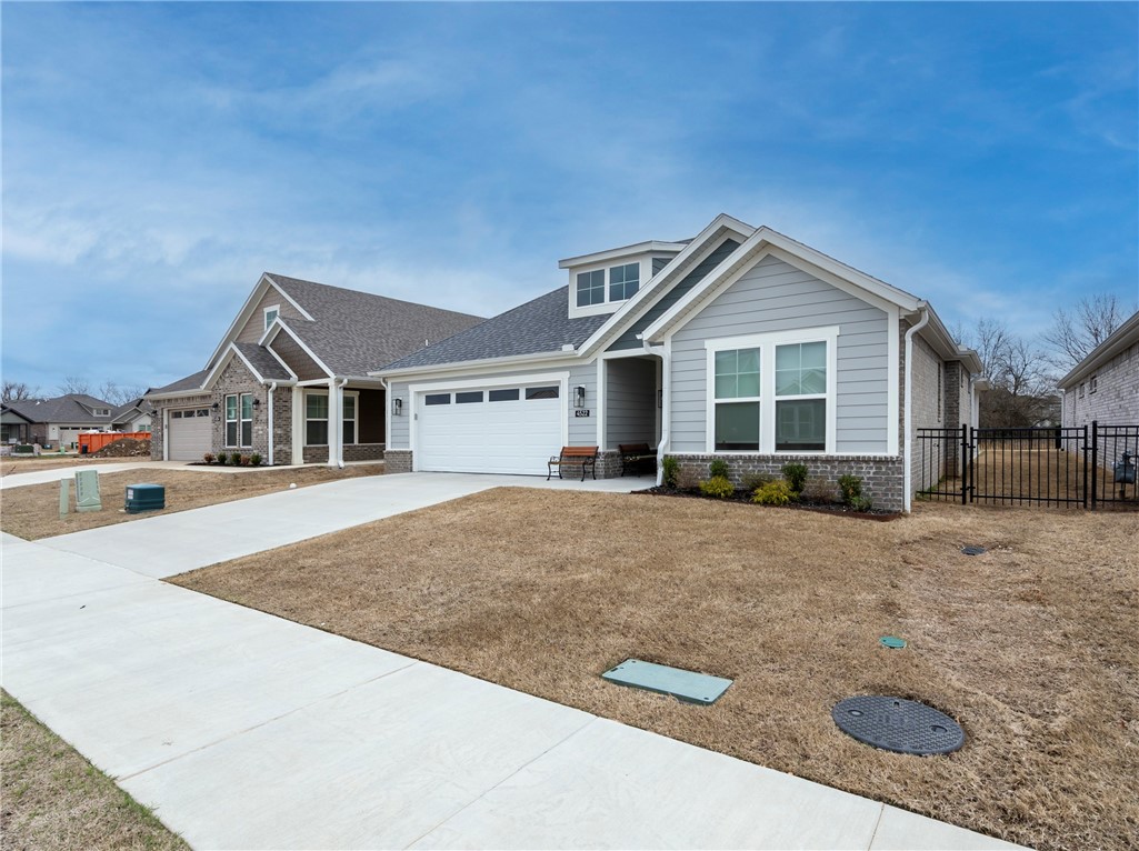 The Courtyards at Owl Creek - Residential