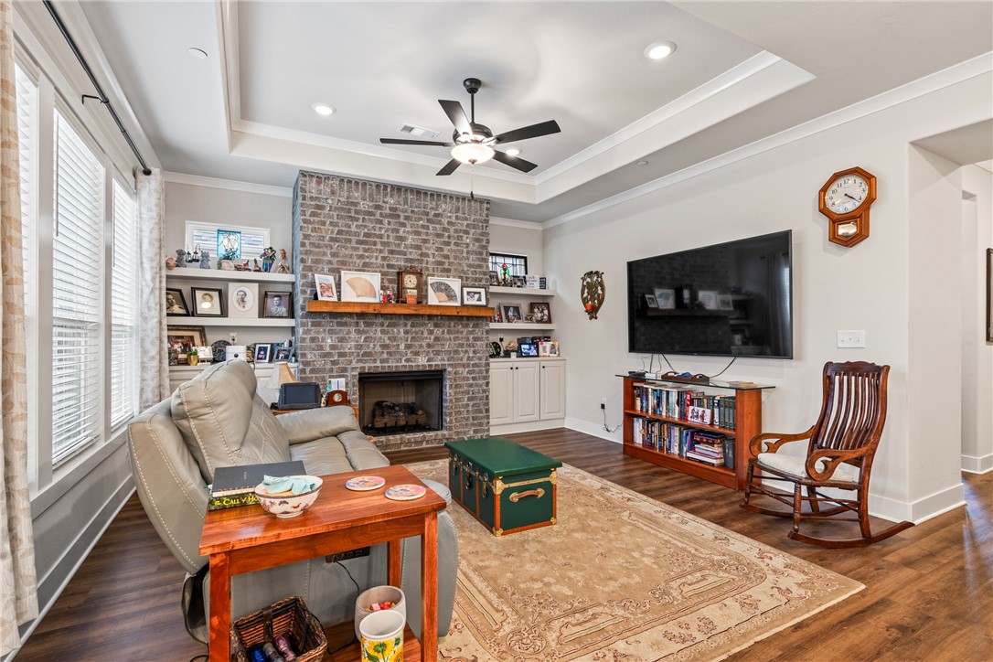 The Courtyards at Owl Creek - Residential