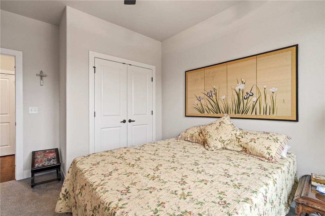 The Courtyards at Owl Creek - Residential