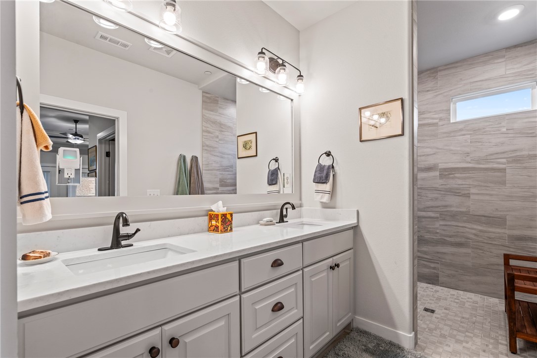 The Courtyards at Owl Creek - Residential