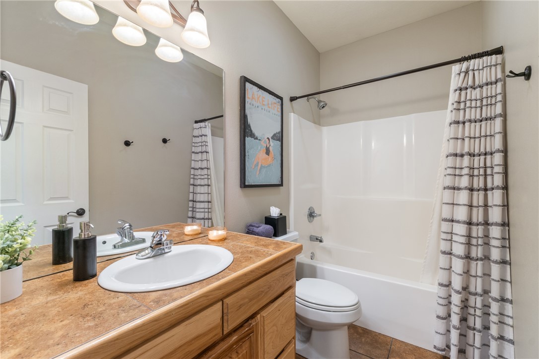 Unit 110 Holiday Island - Residential