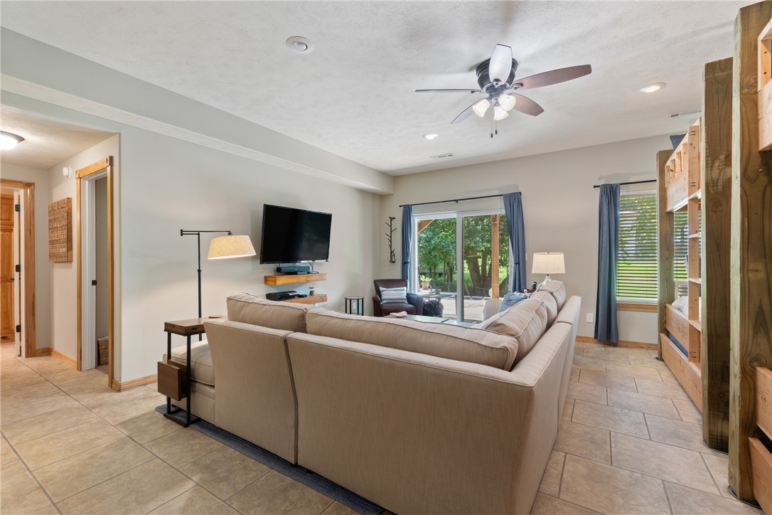 Unit 110 Holiday Island - Residential
