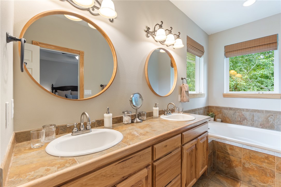 Unit 110 Holiday Island - Residential