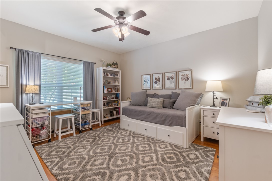 Unit 110 Holiday Island - Residential