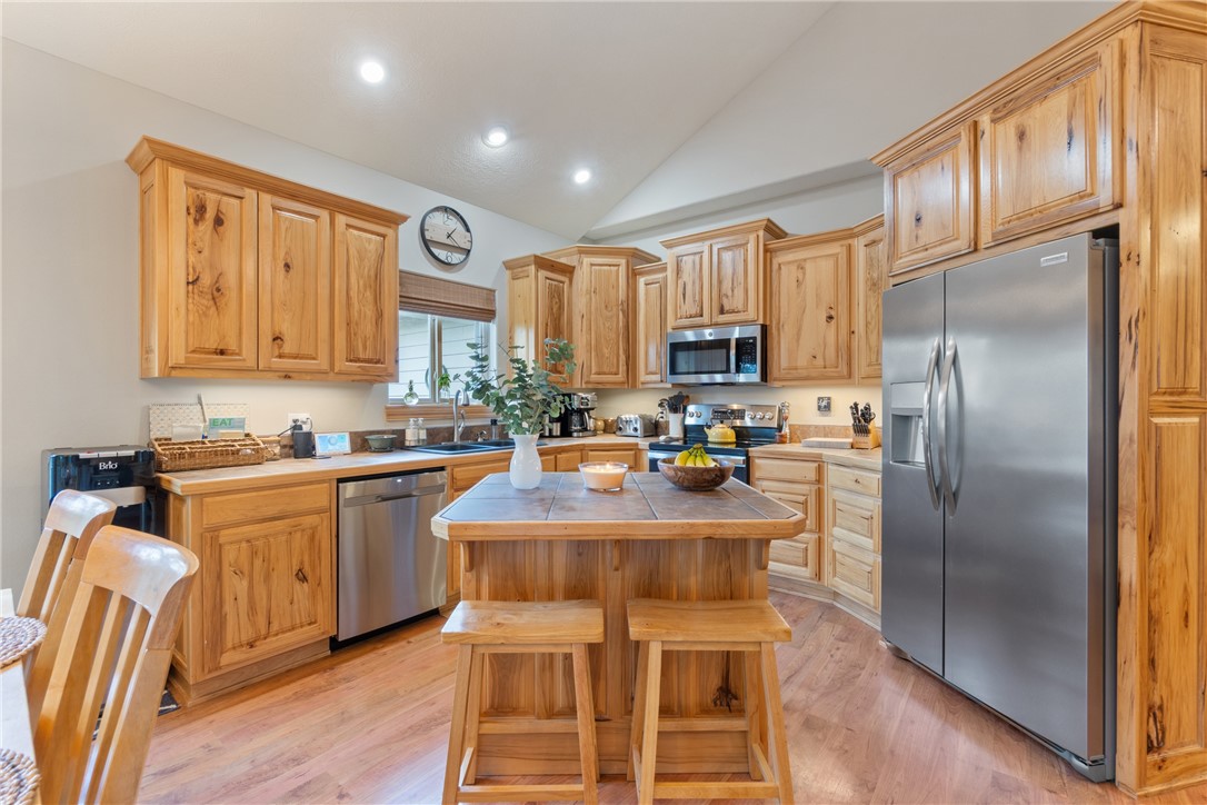 Unit 110 Holiday Island - Residential