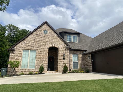 Photo of 186 N Hawkstone Drive, Fayetteville, AR 72704 (MLS # 1351269)
