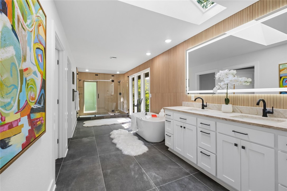 Lundy Sub Bvv - Residential