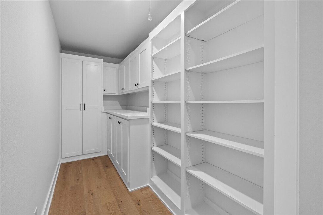 Lundy Sub Bvv - Residential