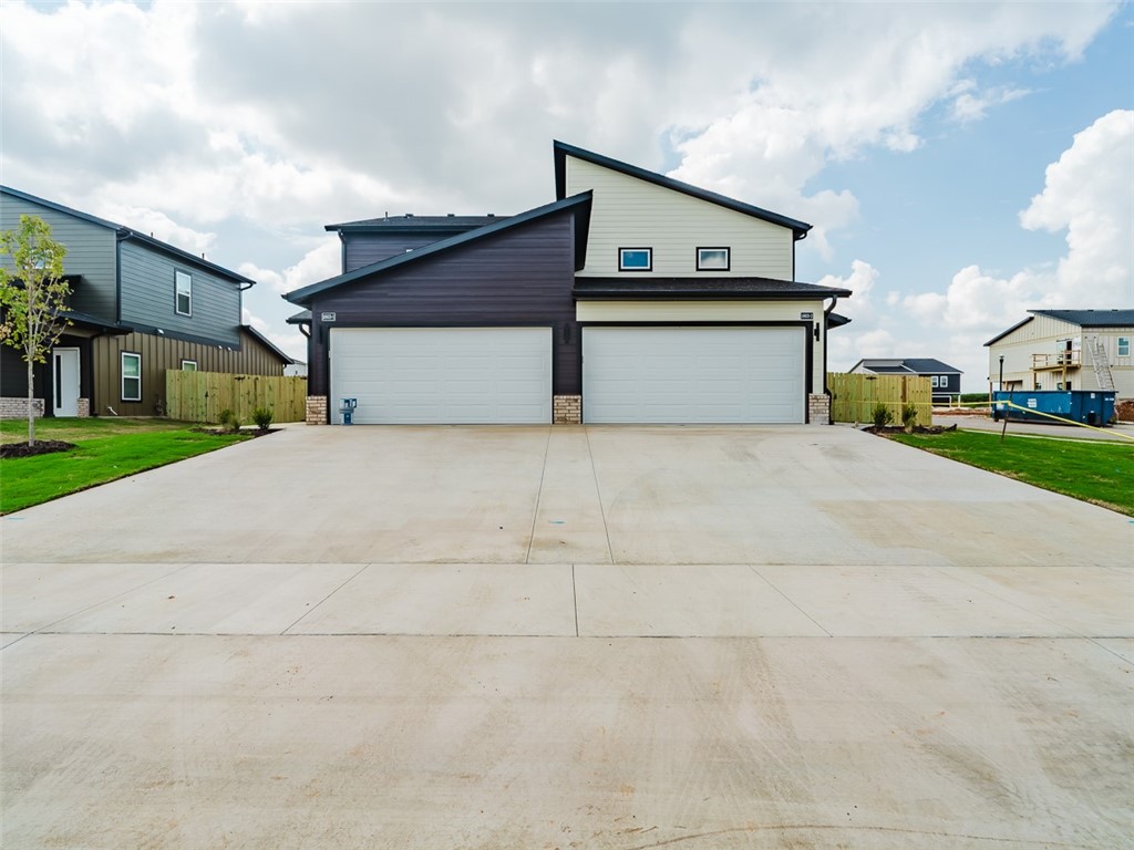 Brand new construction! Modern style townhome with 3-bedroom 2.5 bath with primary suite and ensuite bath on main level. Excellent location and quick access to all downtown Bentonville activities. Close to schools and new 35-acre Creekside Park. SS appliance package, shaker style cabinetry, pantry and eat in kitchen and private back yard porch area for you to enjoy! Luxury vinyl plank throughout main livings areas with carpeted bedrooms. Large 2 car garage and privacy fenced yard. Small pet considered with increased deposit and rent. All adult occupants must complete application $50/person to apply.