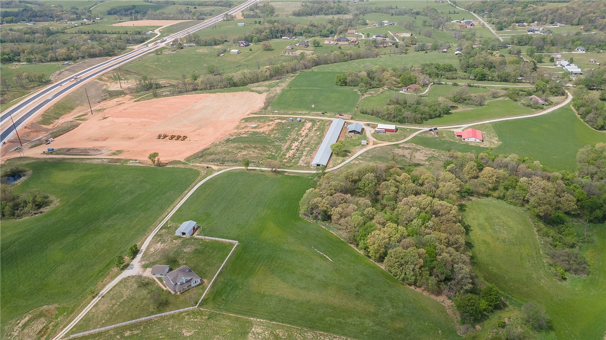 35-18-31 Tontitown Outlots 2000 Annex - Land