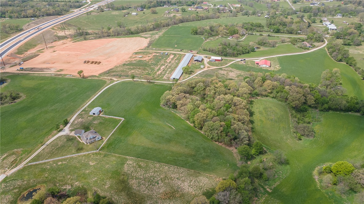 35-18-31 Tontitown Outlots 2000 Annex - Land