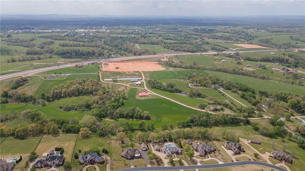 35-18-31 Tontitown Outlots 2000 Annex - Land