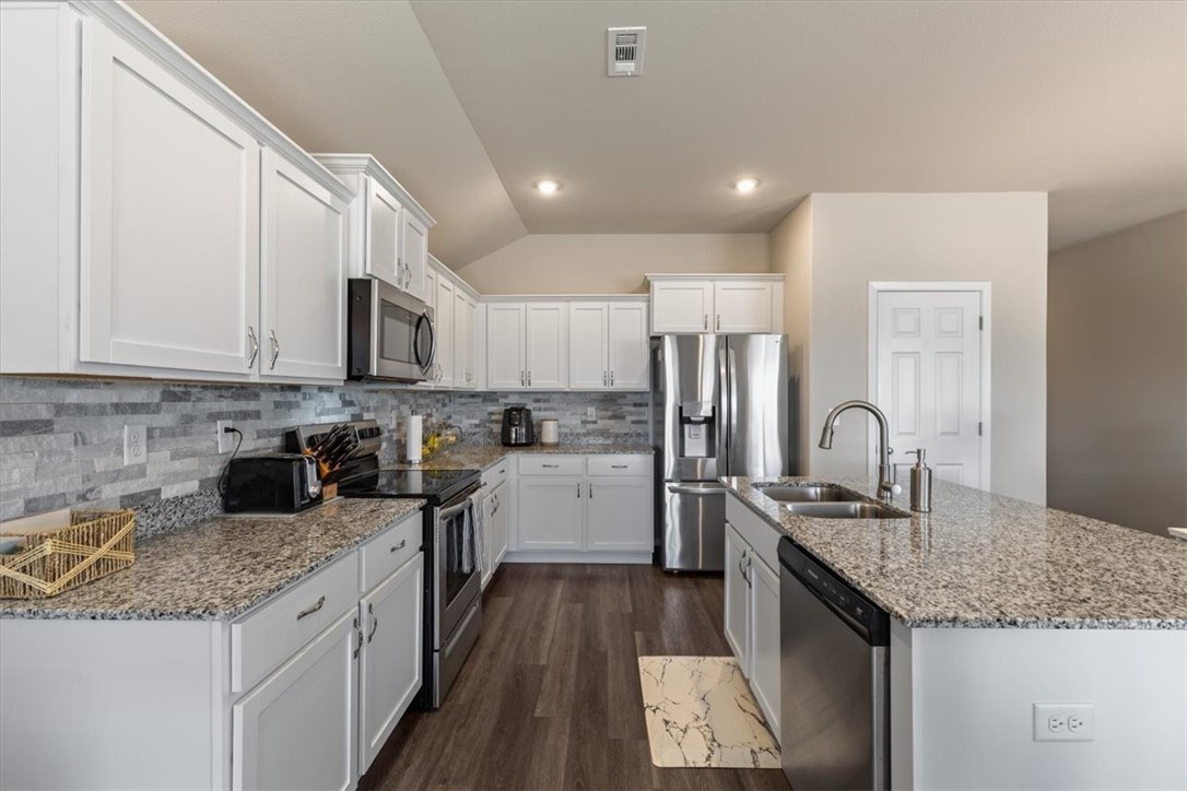 Walnut Hill Sub Ph I Pea Ridge - Residential