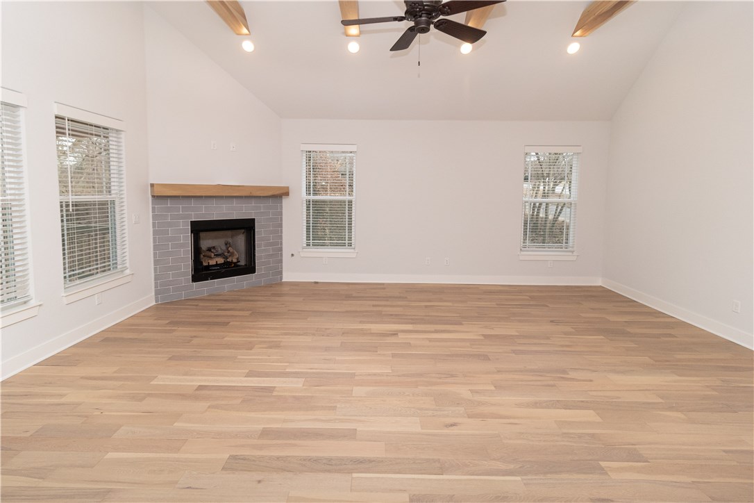 Tunbridge Wells Sub Bentonville - Residential