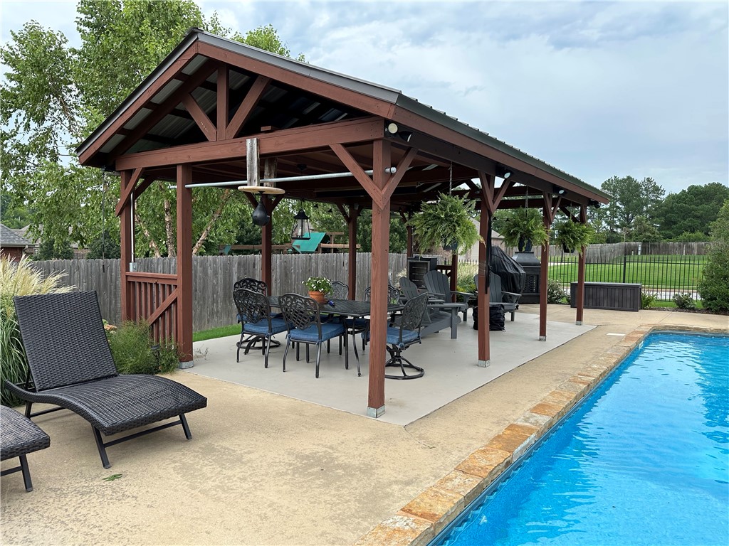 Estates At Brush Creek - Residential