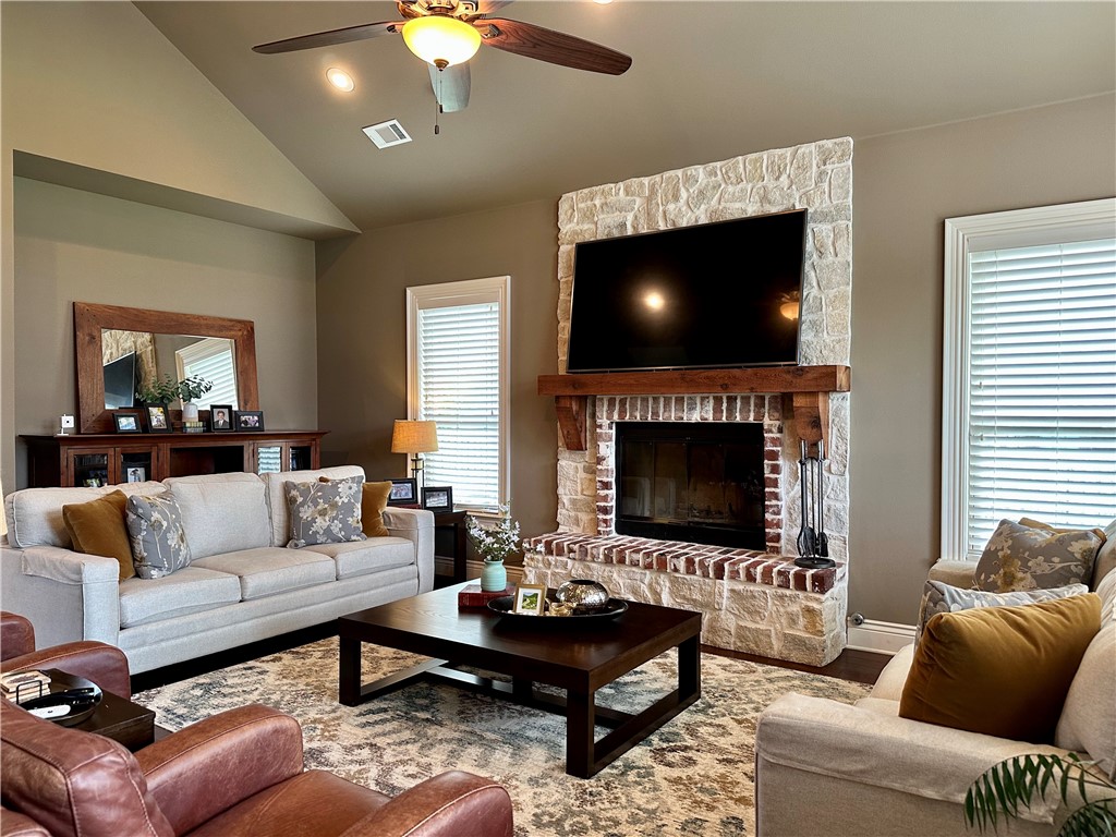 Estates At Brush Creek - Residential