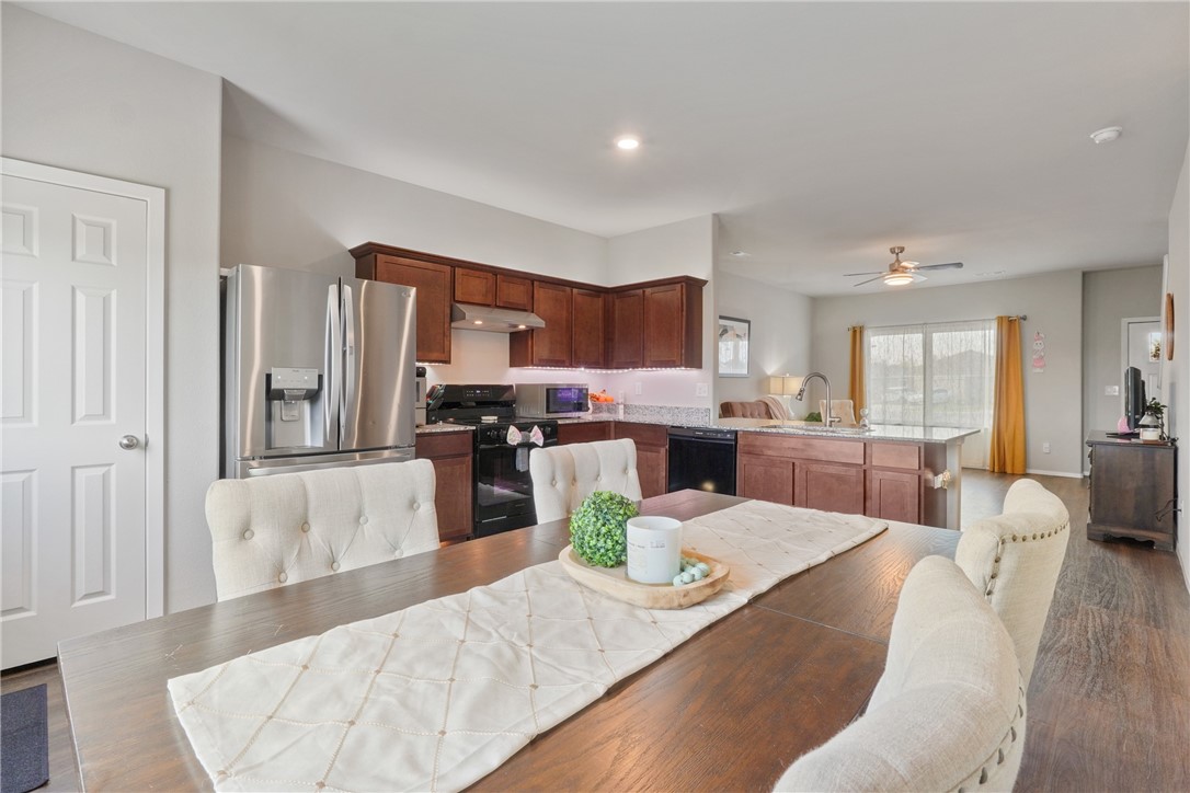 Willow Creek Ph 2 Rogers - Residential