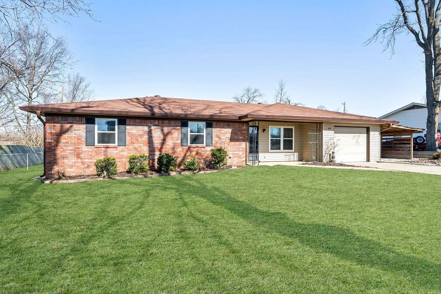 Delightful home in the heart of Bentonville! Beautifully updated with functional comfort, offering a turn-key lifestyle in one of the region’s most coveted areas. Entire home has been updated featuring new paint, windows, modern fixtures, granite countertops and flooring flow seamlessly throughout the home. Eat-in kitchen boasts sleek tiled backsplash, and premium stainless steel appliances. From lighting to hardware, every detail has been updated to provide a polished, cohesive look. Enjoy the beauty of the outdoors year-round in the versatile, light-filled sunroom. Fully fenced backyard features a large pergola over a spacious patio, ideal for alfresco dining. Gather around the open firepit sitting area for cozy nights under the stars. Outbuilding is ideal for lawn equipment or seasonal storage. Moments from the 8th Street Market, vibrant downtown, Walmart Campus, and world-class dining. Quick and convenient access to I-49 makes navigating the rest of Northwest Arkansas a breeze. Move in and waiting for you!