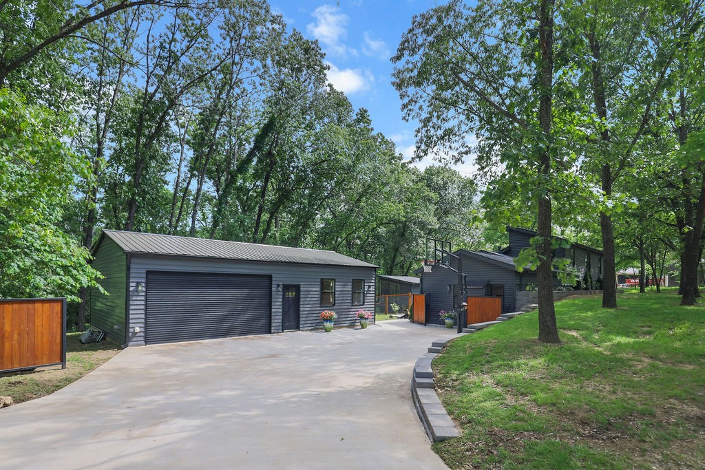 Woodridge Manor Rurban - Residential