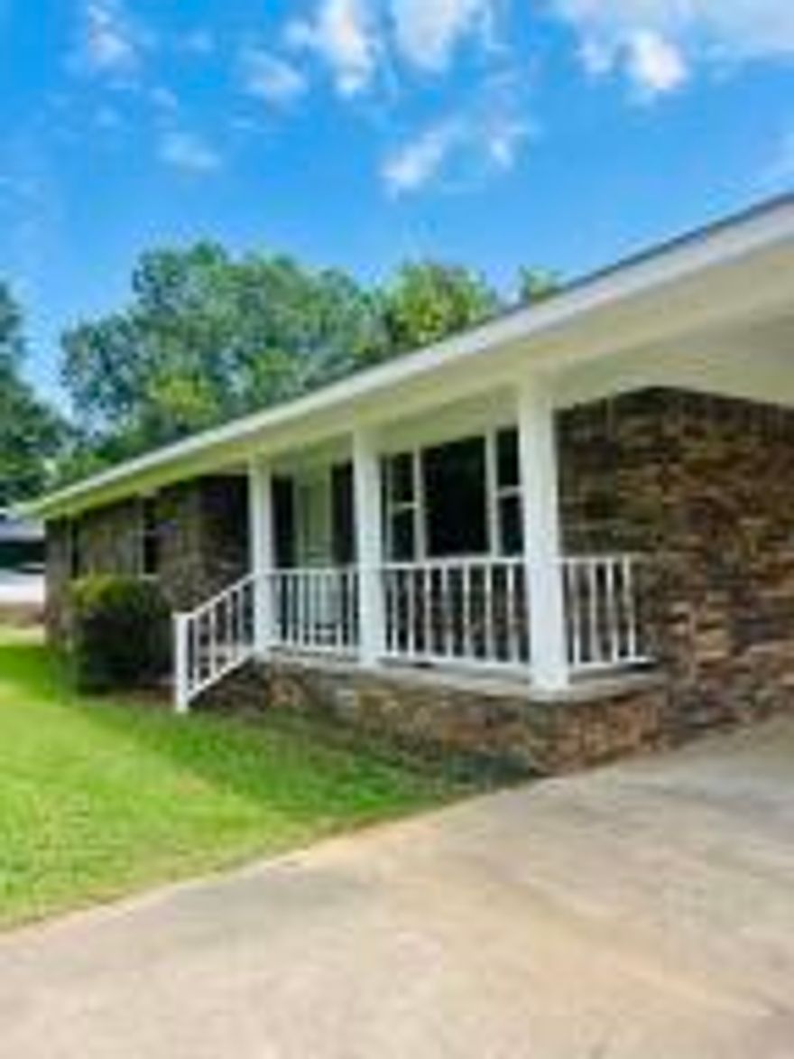 This beautiful Russellville home is a must see! It could be a great rental or first time homeowners.3BR 2BA brick home with 1,272 sq.ft in city lot. Also, It has a large fenced backyard. Roof is less than 10 years!