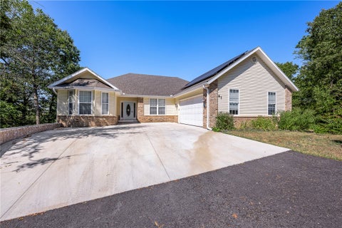 Photo of 67 Skipton Drive, Bella Vista, AR 72714 (MLS # 1361616)