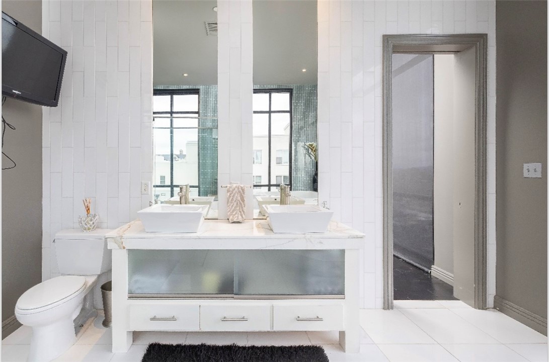 Legacy Building - Residential Lease