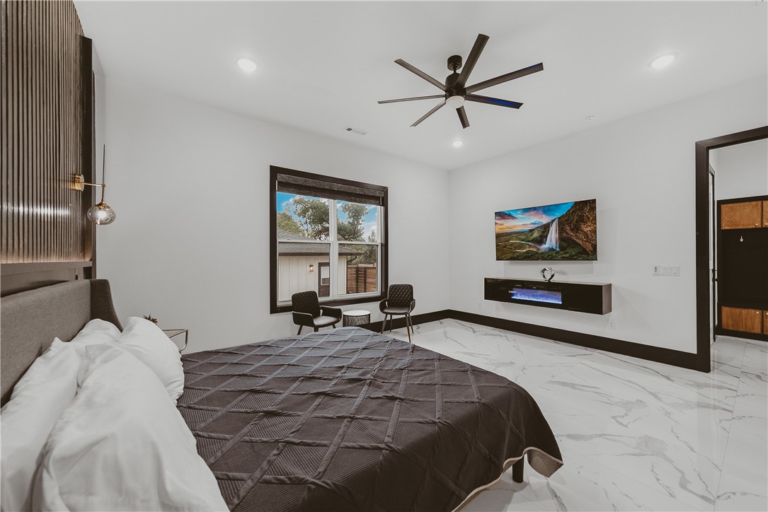 30-20-30-BENTONVILLE - Residential