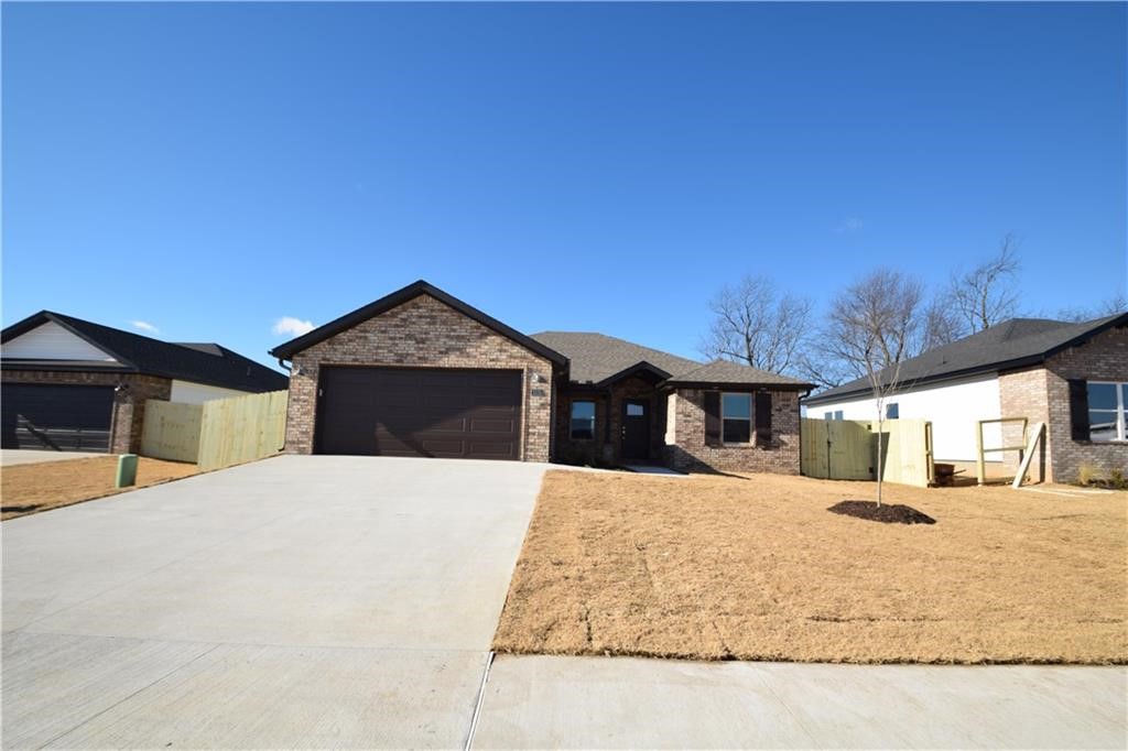 Newer home for Rent in Great Location!! This home offers an open floor plan with Three Bedrooms, 2 baths, and 2 car garage. Kitchen has granite countertops, stainless appliances, and huge pantry. Laundry room connects to the master closet and this is a split bedroom plan. Home comes with Blinds, Refrigerator, Washer and Dryer. Fenced back yard. No Smoking, Pets negotiable with additional deposit and owner approval.