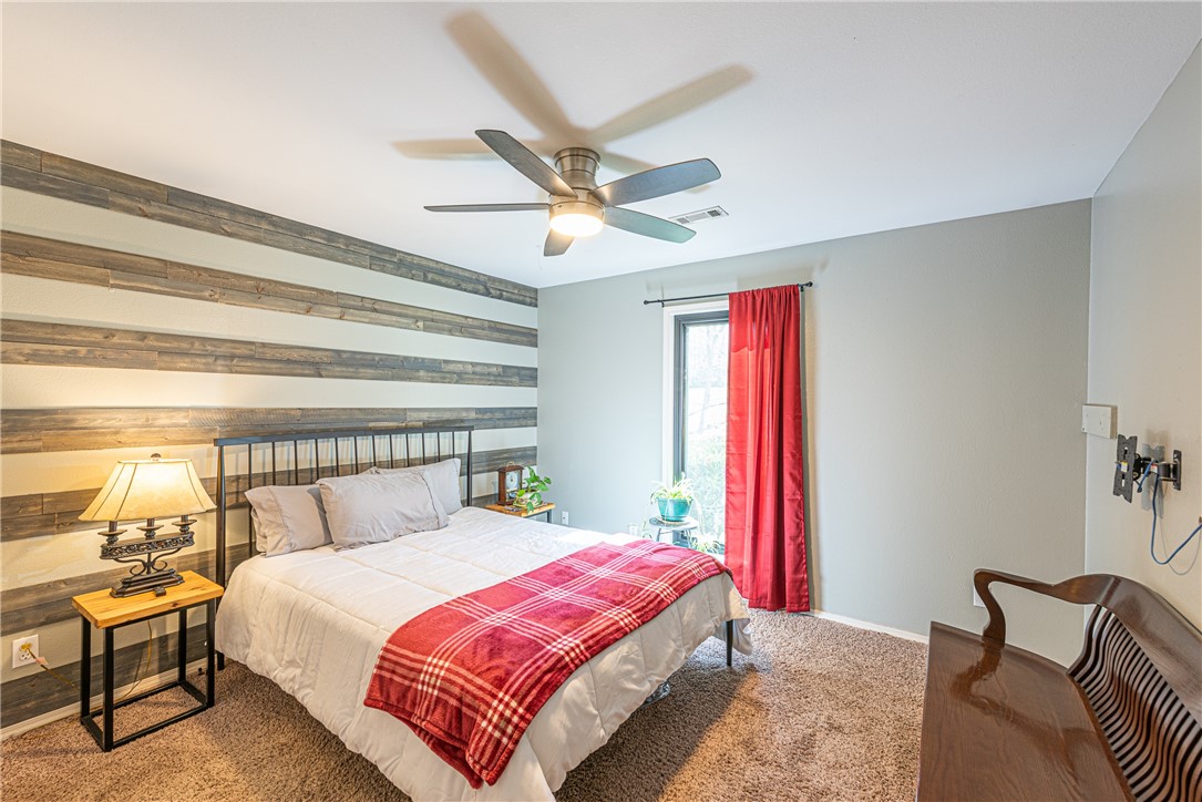 Elkins Outlots - Residential