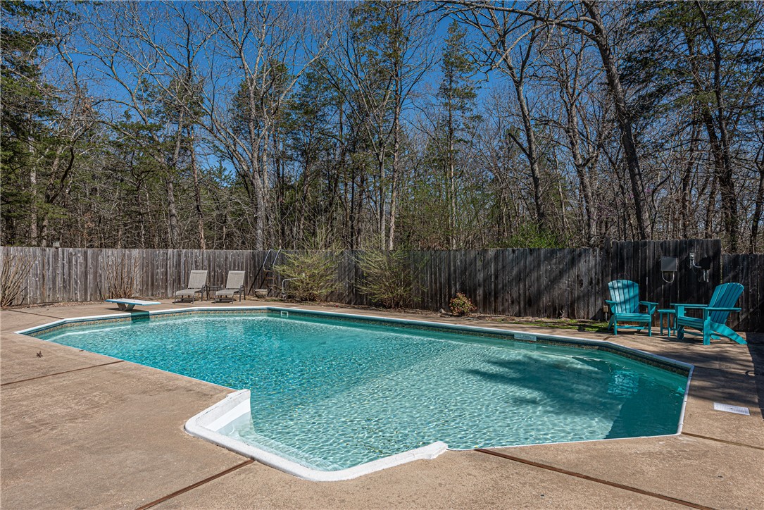 Elkins Outlots - Residential