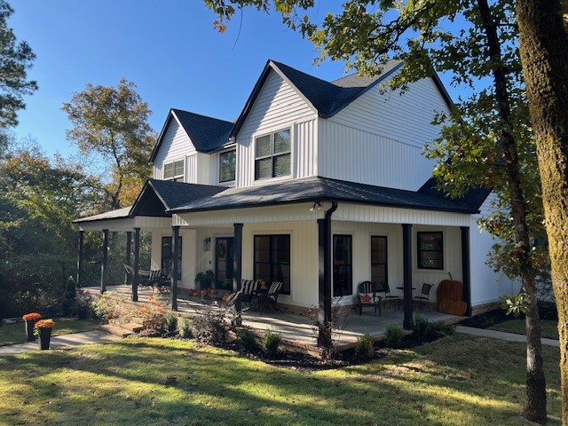 Mountain View Manor - Residential