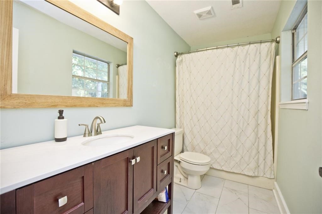 8-16-30 Fayetteville Outlots - Residential Lease