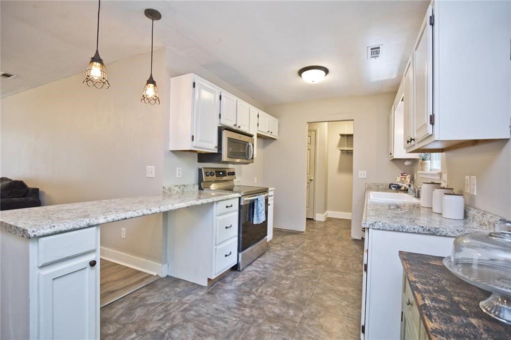 8-16-30 Fayetteville Outlots - Residential Lease