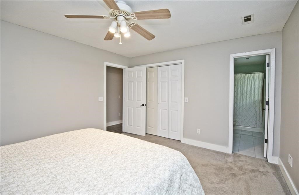 8-16-30 Fayetteville Outlots - Residential Lease