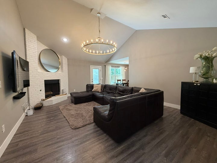 Photo 1 of 18 — 1314 N Fieldstone Avenue, Fayetteville, AR 72704