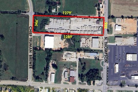 Photo of 4876 Thompson Street, Springdale, AR 72764 (MLS # 1339051)