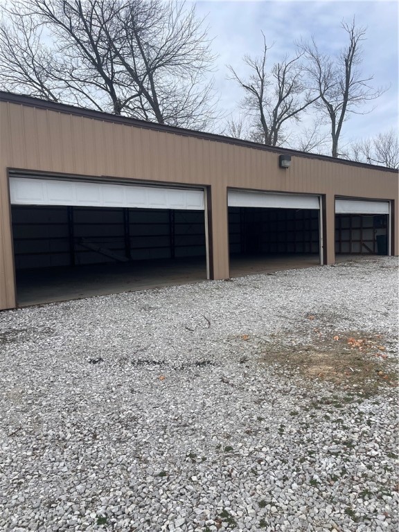 50/50 split between office and warehouse. 90' of highway frontage sitting on almost 1/2 acre. Insulated warehouse with heat, power and water. 3 bay doors with 18' ceilings.