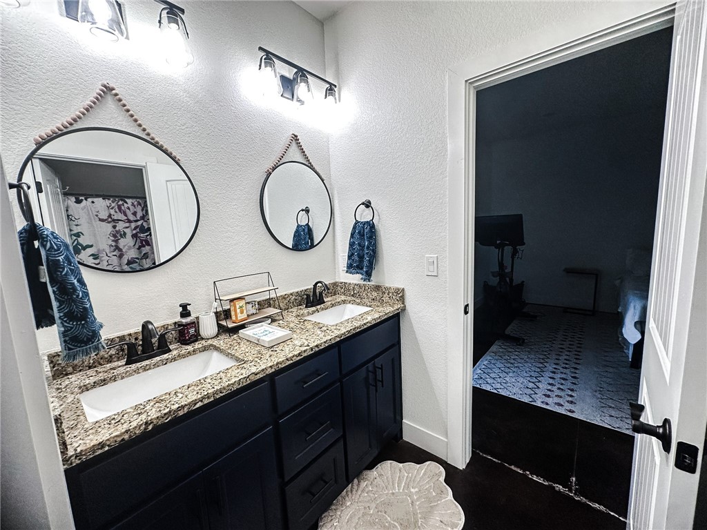 04-20-32-RURAL - Residential