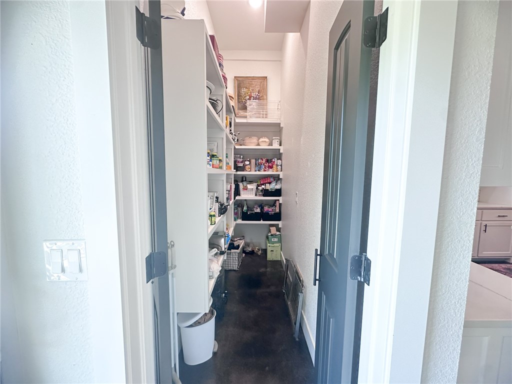 04-20-32-RURAL - Residential